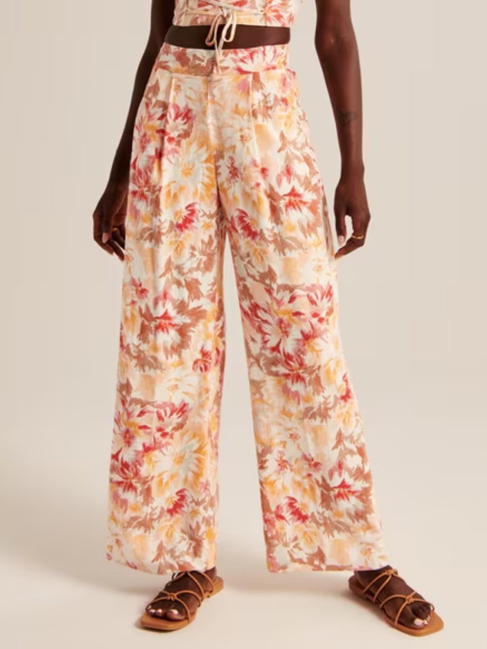 Abercrombie & Fitch Linen-Blend Pull-On Wide Leg Pant. Size: Small Short